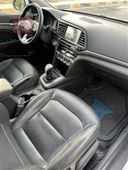 هیۆندای ئەلەنترا